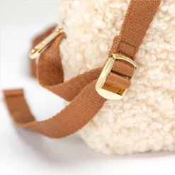 UGG Hannah Cross Body Bag 13 UGG Hannah Cross Body Bag -Jumbo Sale Store 3 fac578c4 f0c0 4832 969b 5fab382c1ce8