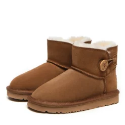 Ugg Nolan Kids Mini Button -Jumbo Sale Store c4 4d642734 aedc 4d4a 9845 5b489a6e0066