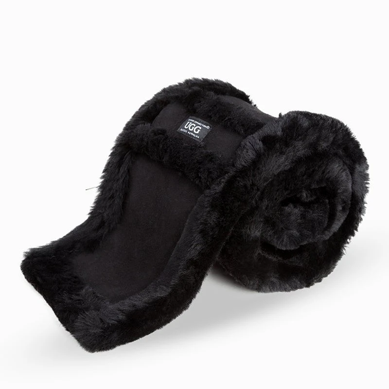 UGG Calibre Sheepskin Scarf 7 UGG Calibre Sheepskin Scarf - Image 5
