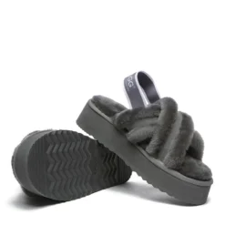 UGG Sayuri Platform Cross Slides 36 UGG Sayuri Platform Cross Slides -Jumbo Sale Store ugg sayuri platform cross slides 853602